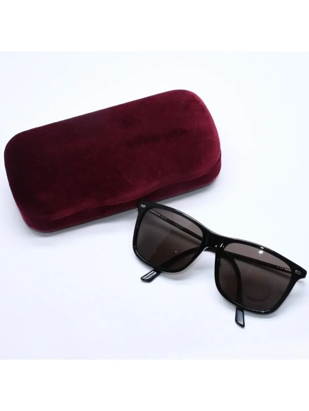 Gucci Sunglasses Eyewear 17 145 Black Red Green Silver